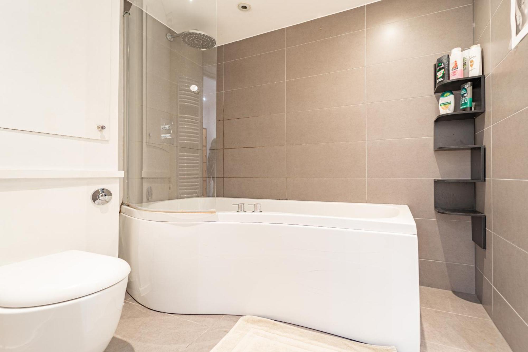 Modern Flat In Prime Location Near Shoreditch & Brick Lane London Bagian luar foto